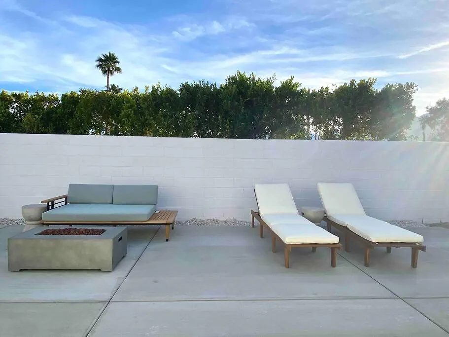 Desert Vibe Palm Springs